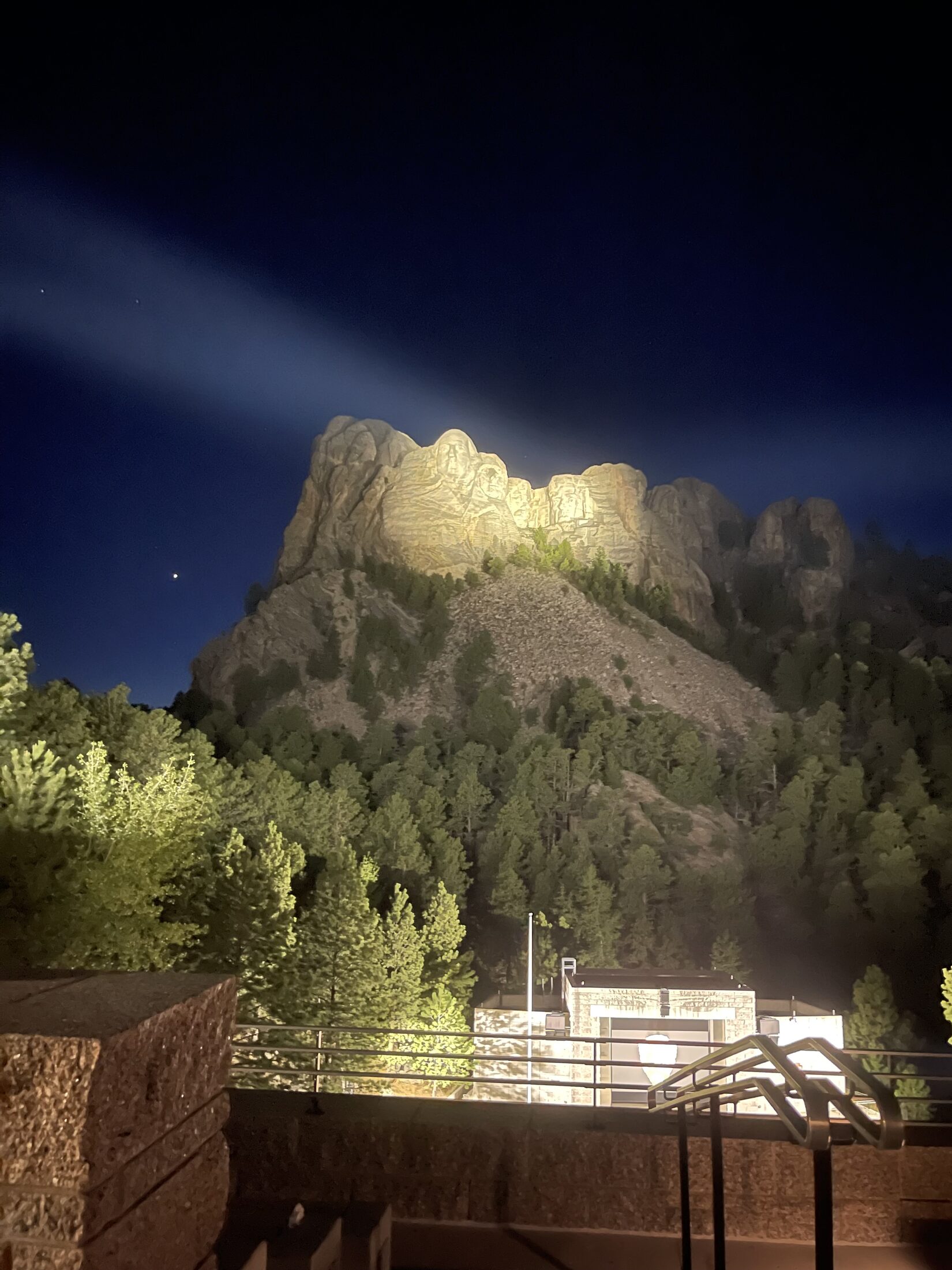 Mount Rushmore at night